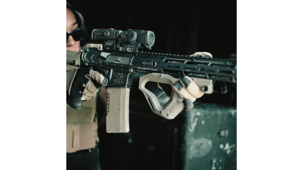 HERA Arms CQR Front Grip GEN 2, CA-Version, OD Green, 11.09.19CA