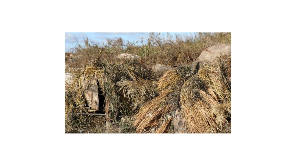 Higdon Outdoors MOmarsh Invisi-Grass Original 5lb Hunting Grass, Natural, 31329