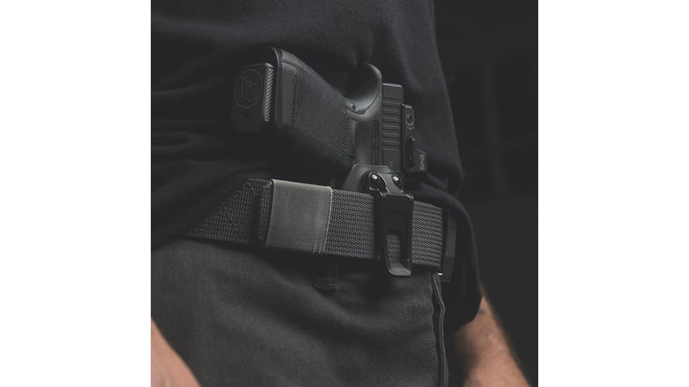 Crucial Concealment 1399 UNIVERSAL LIGHT HOLSTER BLK