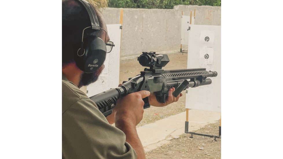 Hunt World USA Saturn 4x32mm Tactical Rifle Scope, 32mm Tube, Prismatic, Black, NSN -, S4x32