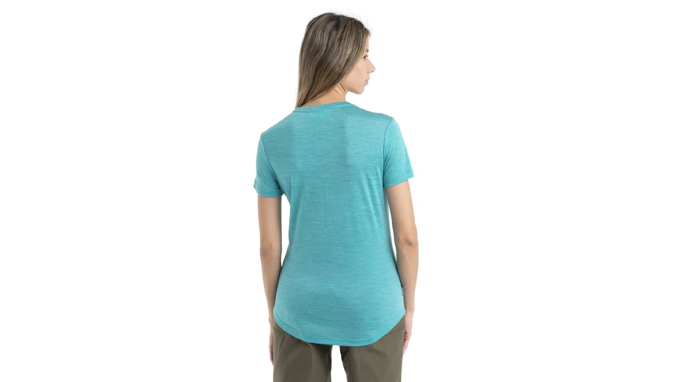 Icebreaker 125 Cool-Lite Sphere II Short Sleeve Tee Peak T-Shirt - Womens, Flux Green Heather, Small, IB0A56SP873S