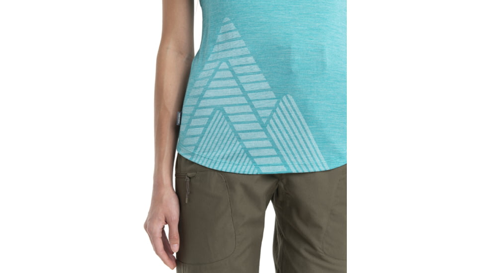 Icebreaker 125 Cool-Lite Sphere II Short Sleeve Tee Peak T-Shirt - Womens, Flux Green Heather, Small, IB0A56SP873S