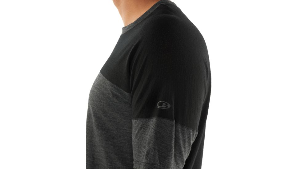 Icebreaker Kinetica Short Sleeve Crewe - Mens, Black HTHR/Black, L, 104582001L