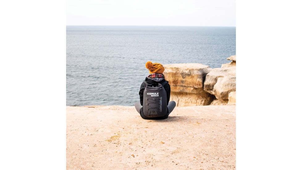 IceMule Coolers Pro Large Cooler, 9 Liters, Matte Black, 1014-BK