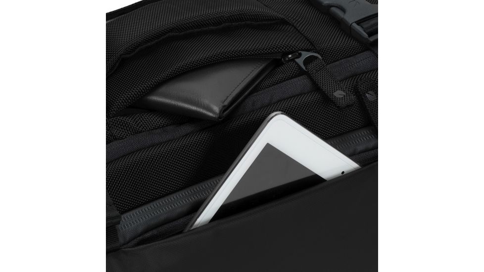 Incase Tracto Duffel, Black, 31L INTR30049-BLK