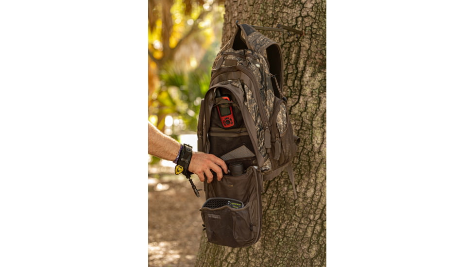 Insights Hunting The Element Lightweight Day Pack, Realtree Timber, 9303