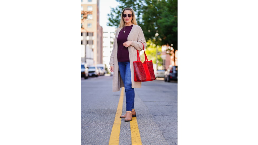 Jessie &amp; James Cassidy Concealed Carry Tote Bag w/Tooling, Matching Wallet, Red, SMC60223S RD/RD