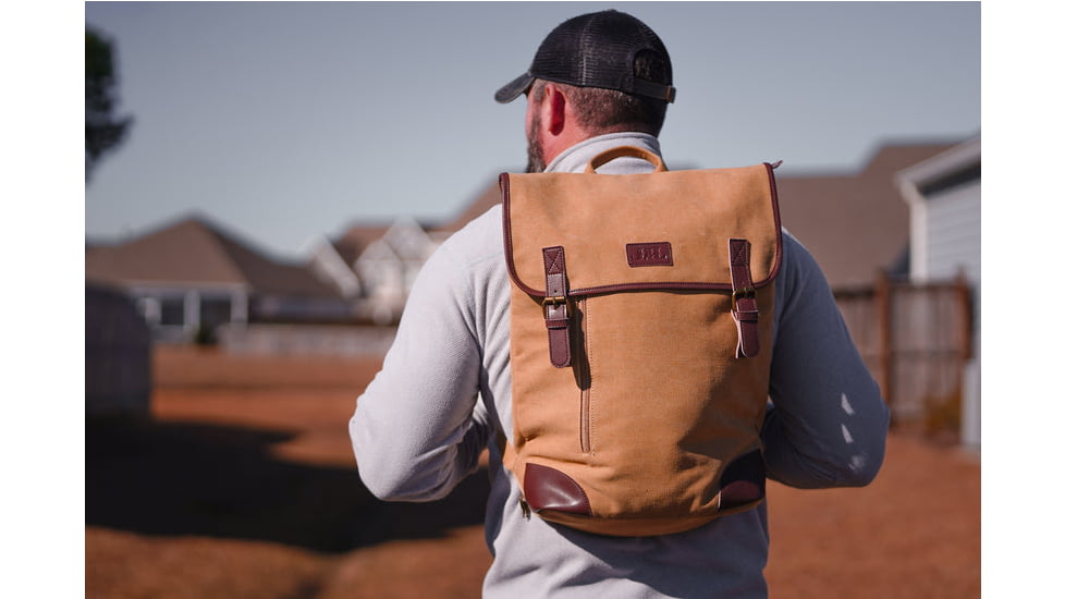 Jessie &amp; James Lassen CCW Vintage Style Backpack, Black, SMC611-3 BK