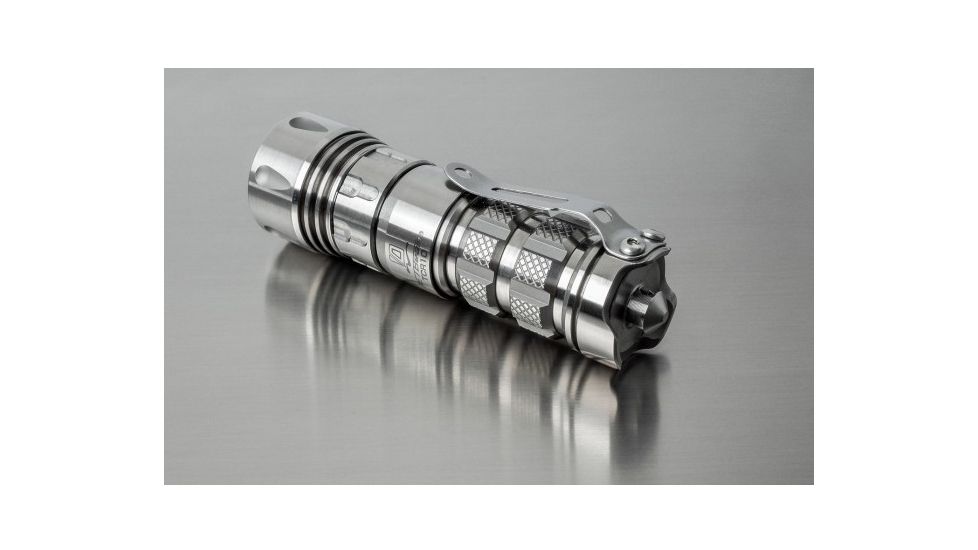 JetbeamTCR10 LED Flashlight with 680 Lumens JETBEAM-TCR10-XML2