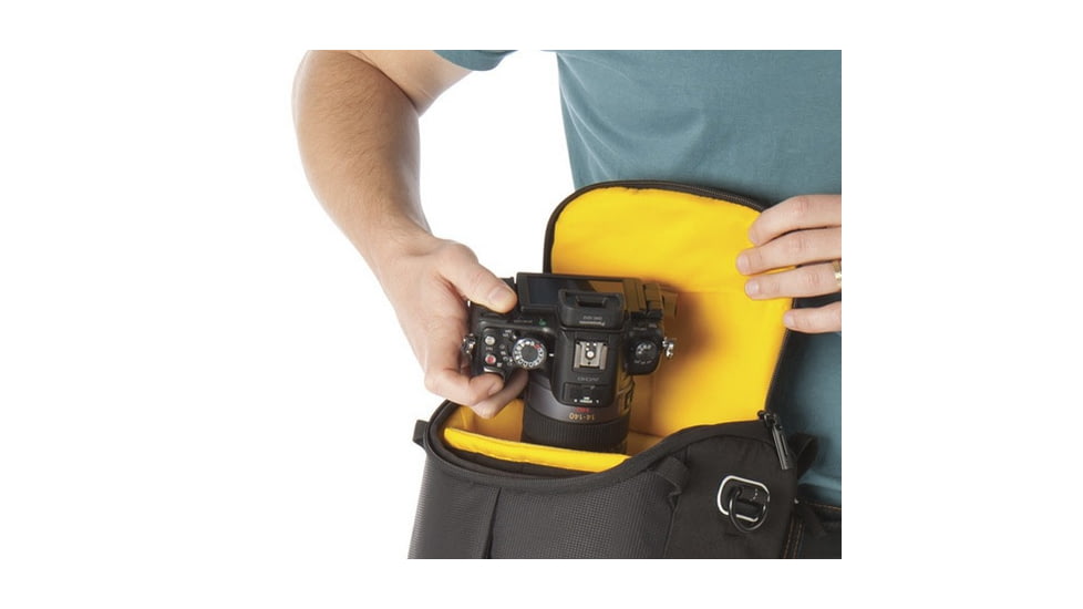 Kata DL LITE Shoulder Bag 433, Black - Compact DSLR or Point&amp;Shoot Cameras