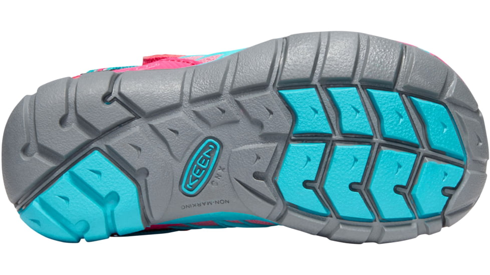 KEEN Little Kids Chandler CNX Sandals, Bright Pink/Lake Green, 8, 1020655-600-8