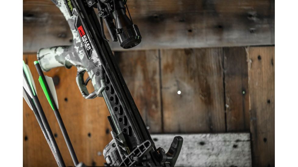 Killer Instinct Ripper 415 Crossbow w/ Lumix 4 x 32 IR-W Scope, Rope Cocker, String Suppressors, 5-Bolt Quiver, 3 HYPR Lite Bolts and Field Tips, Stick of Rail Lube, Chaos Green, 200lbs, 1105