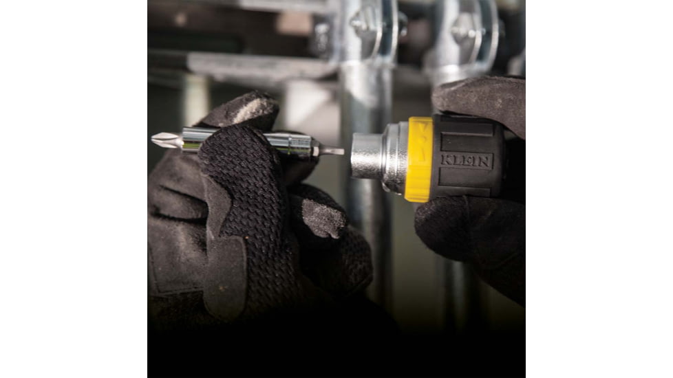 Klein Tools 6in1 Multi-Bit Ratcheting Screwdriver, Stubby, Ph, Sl, Sq, Nut Bits, Black/Yellow, 32594