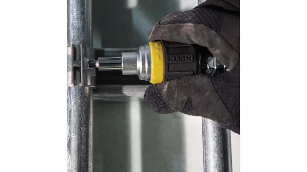 Klein Tools 6in1 Multi-Bit Ratcheting Screwdriver, Stubby, Ph, Sl, Sq, Nut Bits, Black/Yellow, 32594