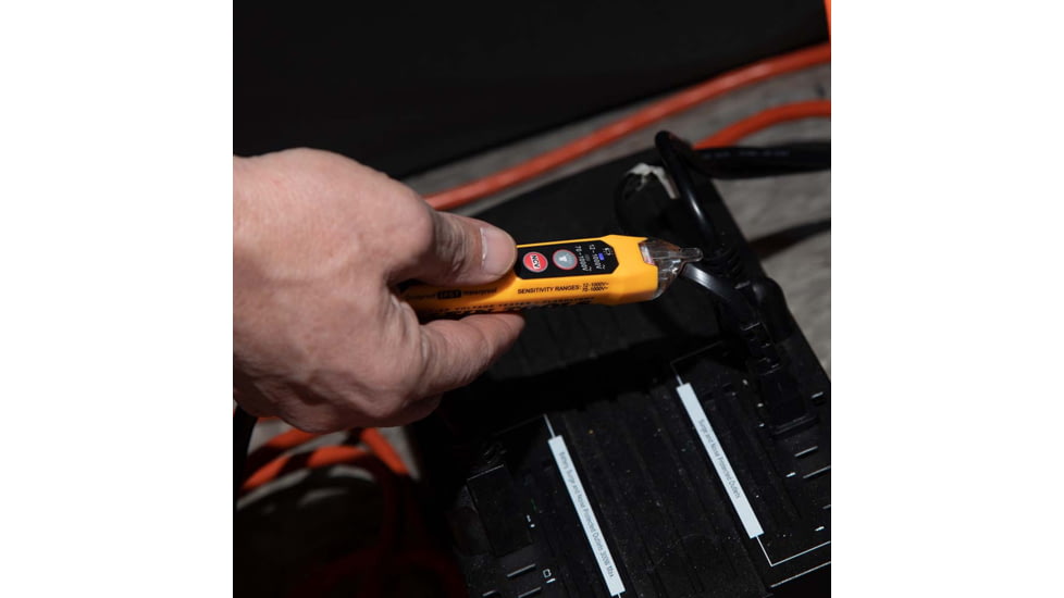 Klein Tools Dual Range Non Contact Voltage Tester, 12 - 1000V AC, Flashlight, NCVT3P