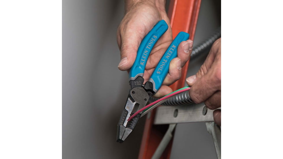 Klein Tools Heavy-Duty Shear Cut Wire Stripper 8-20AWG Klein-Kurve, K12035