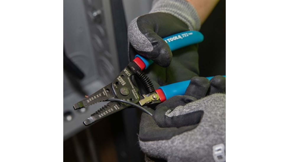 Klein Tools Kurve Wire Stripper/Cutter Solid 20-30 AWG &amp; Stranded 22-32 AWG Wire Klein, 11057