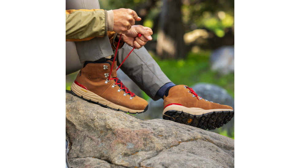 Danner Mountain 600 Leaf 4.5in Grizzly Brown/Rhodo Red GTX - Mens, Brown/Rhodo Red, 11.5, 62302-D-11.5