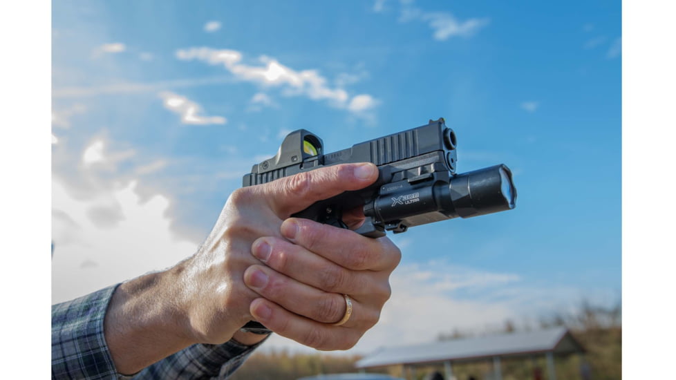 LaserMax Compact Reflex Red Dot Sight  3 MOA Red Dot, Matte Black, LMCRDS