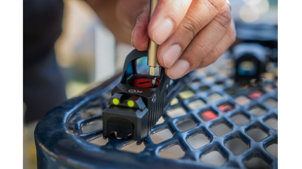 LaserMax Compact Reflex Red Dot Sight  3 MOA Red Dot, Matte Black, LMCRDS