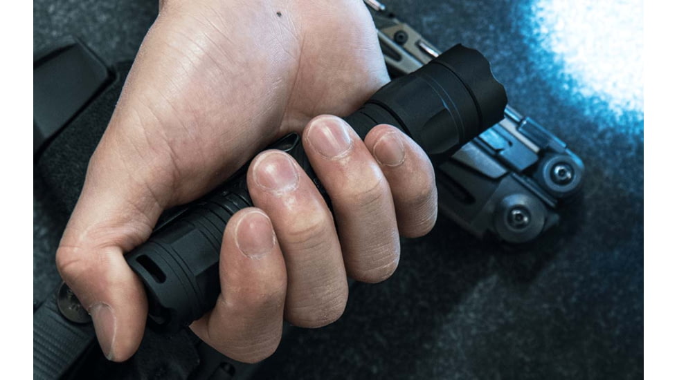 Leapers UTG Everyday Carry Flashlight, 400 Lumen, Black, LT-ELEDC01