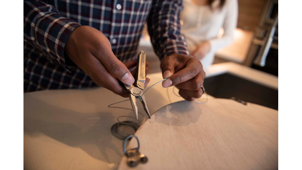 Leatherman Bond 14 Multi-Purpose Tool, Stainless Steel, 832934