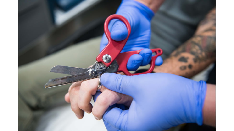 Leatherman Raptor Response Multi-Tool, Crimson, 832963