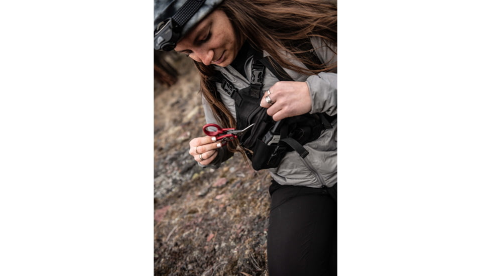 Leatherman Raptor Response Multi-Tool, Crimson, 832963