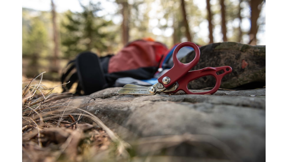 Leatherman Raptor Response Multi-Tool, Crimson, 832963