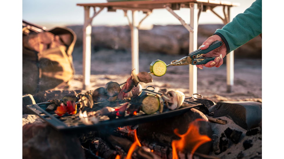 Leatherman Wave Alpha Multi-Tool, 2.88in, MagnaCut Stainless Steel Blade, Cascadia Stainless Steel Handle, 833400