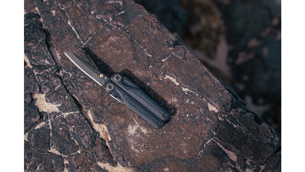 Leatherman Wave Alpha Multi-Tool, 2.88in, MagnaCut Stainless Steel Blade, Obsidian Stainless Steel Handle, 833332