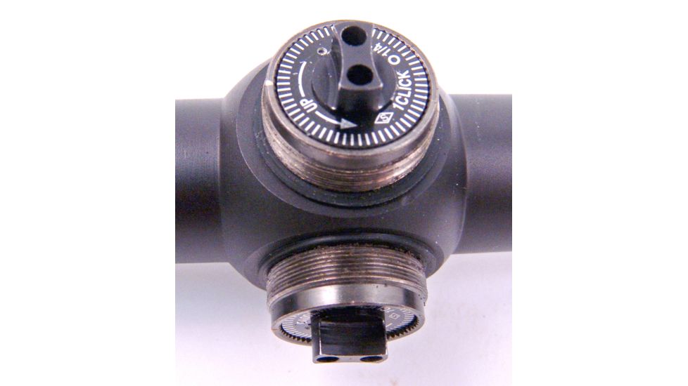 Hi-Lux Optics Long Eye Relief  Rifle Scope, 2-7 x, 32 mm, 1 in, Second Focal Plane (SFP), Post with Center Dot, Matte, Black, LER27X32BDC