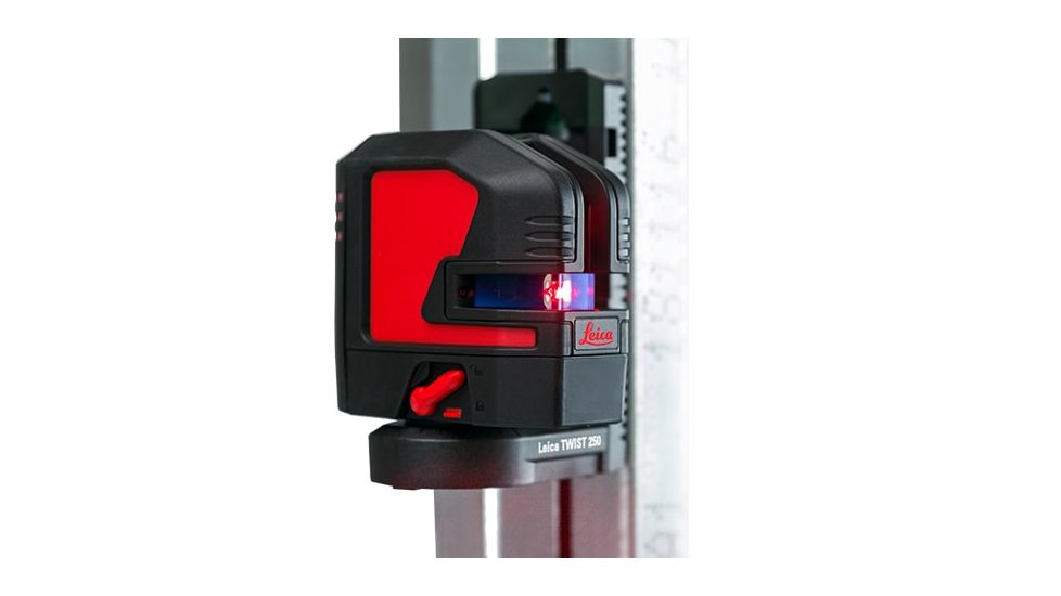 Leica Geosystems Leica Lino L2 Cross Line Laser Pro Kit, Black 864413