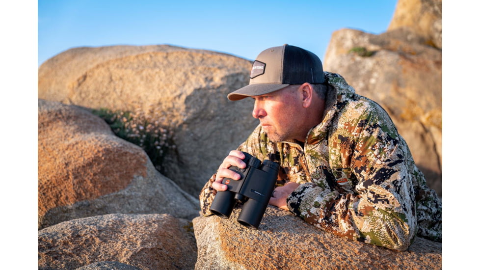 Leica Geovid R 8x42mm Rangefinder Binocular, LED, Black, 40811