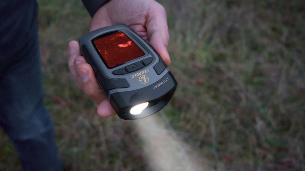 Leupold LTO Quest Handheld Thermal Imager, Camera, and 300 lumen Flashlight, Grey/Black, 173096