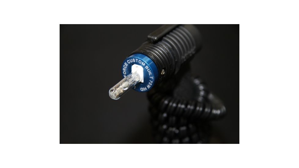 Lightforce Performance Lighting HID Hand Held 170mm Striker Spotlight, Coil Cord and Cig Plug, 12V 70W 6400 Lumens CBSLSHID70