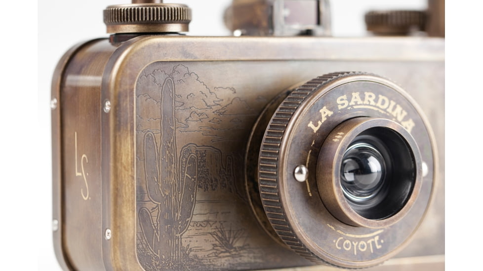 Lomography La Sardina Metal Edition - Coyote 311