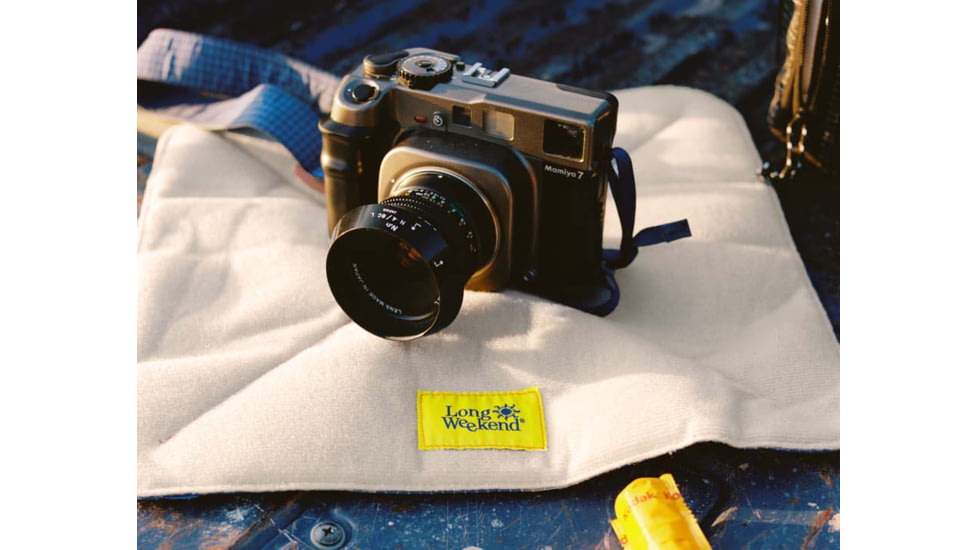 Long Weekend Padded Camera Wrap, 16in x 16in, 213-033