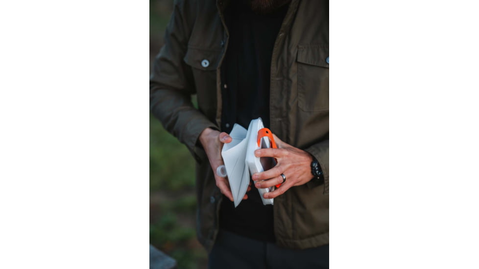 LuminAID Max QI Solar Lantern w/Phone Charger, White, 0196-0150