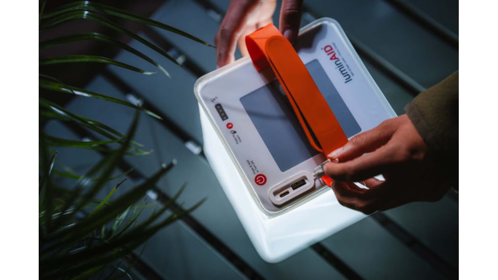 LuminAID Max QI Solar Lantern w/Phone Charger, White, 0196-0150