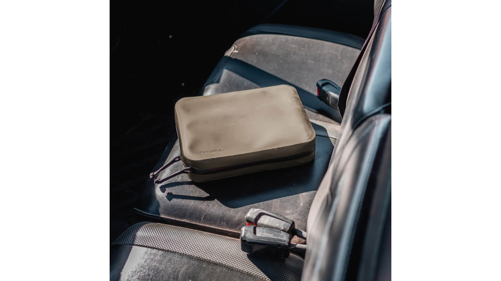 Magpul Industries DAKA Utility Organizer, Flat Dark Earth, Large, MAG1361-245