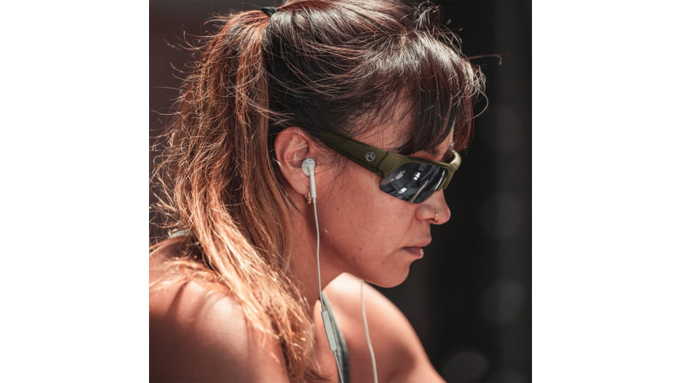 Magpul Industries Helix, Olive Drab Green Frame, Gray Lenses, Polarized, MAG1097-1-315-1100