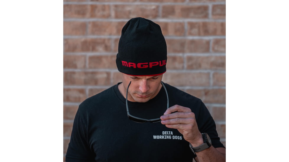 Magpul Industries Reversible Icon Beanie, Black/Red, One Size, MAG1299-003