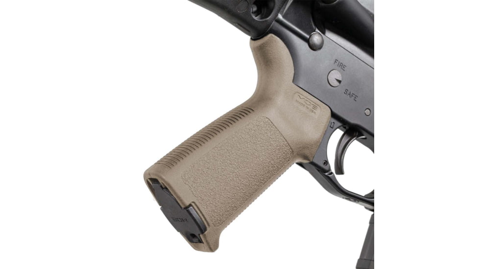 Magpul MOE AR Grip, Flat Dark Earth MAG415FDE