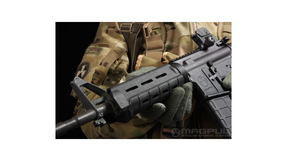 Magpul Industries MAG418/419/440 MOE AR-15 Handguard, Carbine Length, 7.12 inch, Black, MAG440BLK