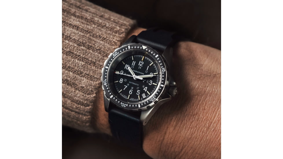 Marathon Search and Rescue Medium Divers Automatic Wristwatch, Black, WW194026SS-0130
