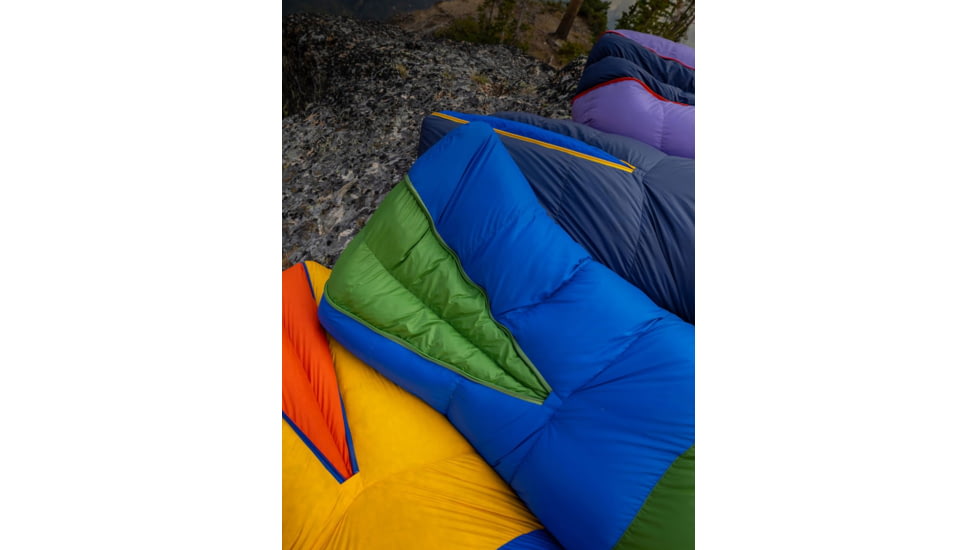 Marmot Sawtooth Sleeping Bags - Mens, Dark Azure/Foliage, Dual-Zip, Extra Wide, M12788-19625-DZ