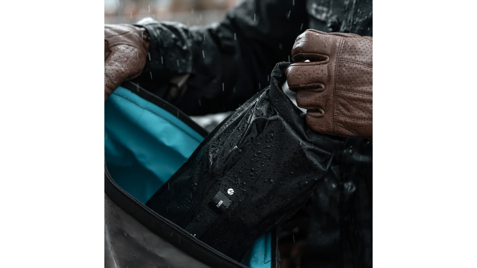 Matador FlatPak 2L Drybag, Black, MATFPDB2001BK