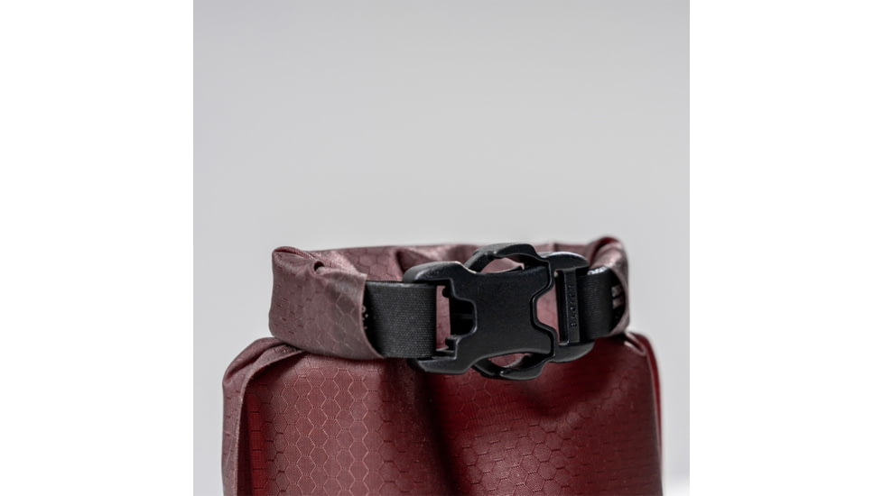 Matador FlatPak Soap Bar Case, Garnet, MATFPS1001R