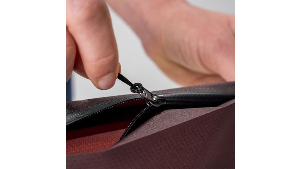 Matador FlatPak Zipper Toiletry Case, Garnet, MATFPZ001R